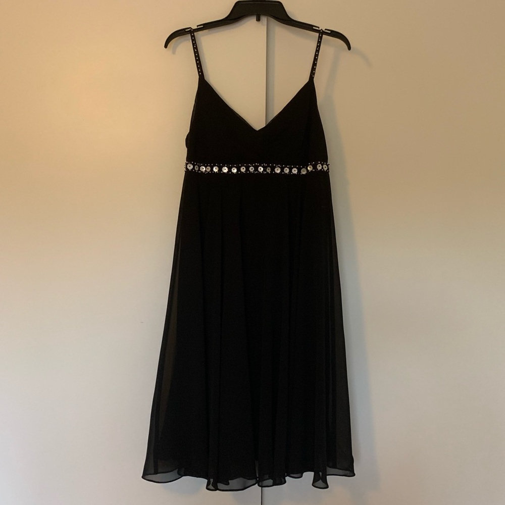 Size 10 Eva Blue dress with shell flower details